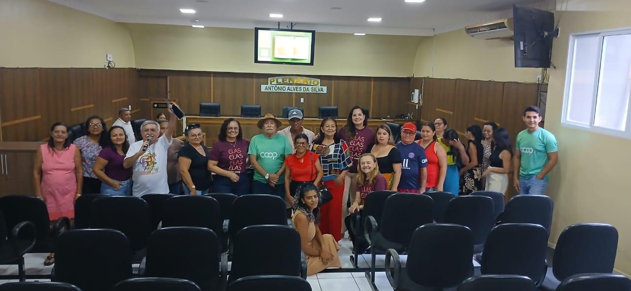 Mulheres da Cooperai participam de palestra sobre liderança feminina no cooperativismo